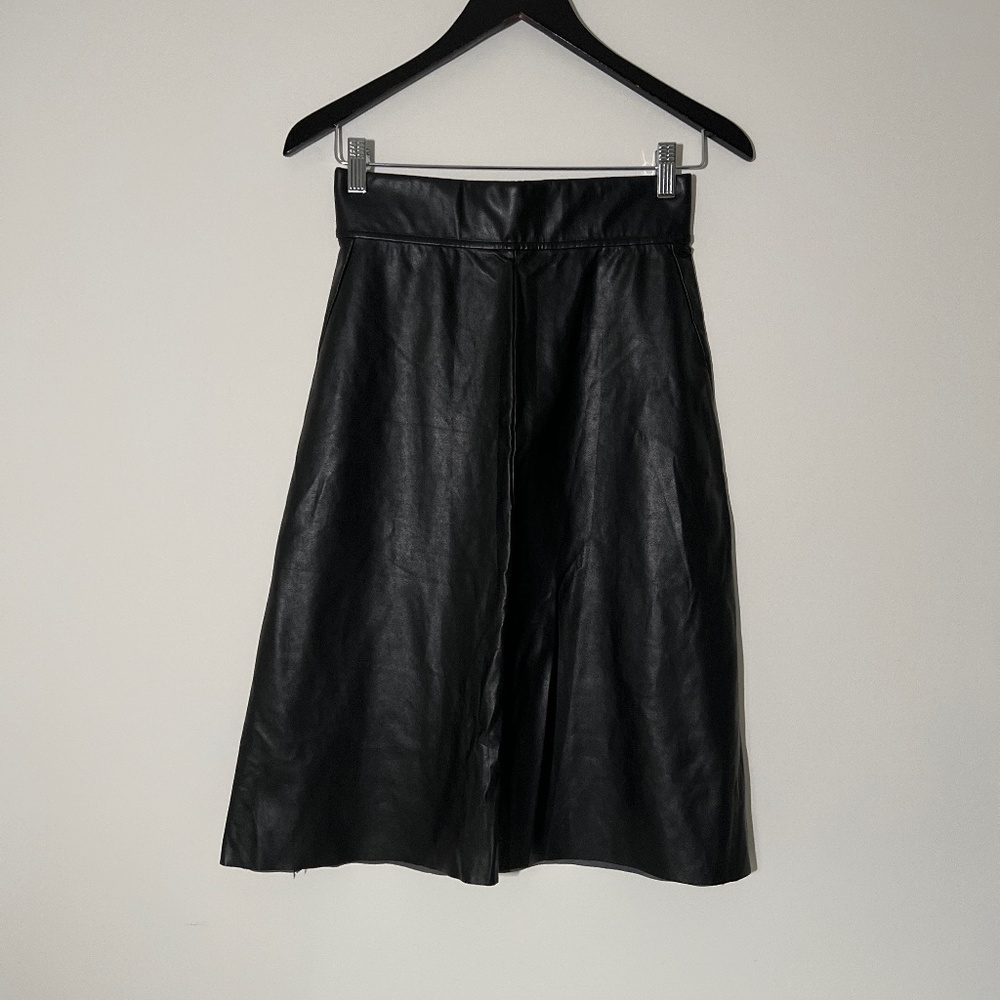 Aritzia Wilfred Vegan Leather Skirt - Sz 4